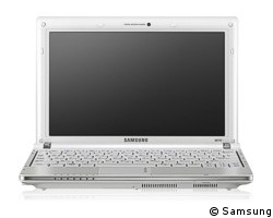 Im Bündelangebot mit der Netbook-Flat kostet das Samsung NC10 inklusive UMTS-Stick nur einen Euro